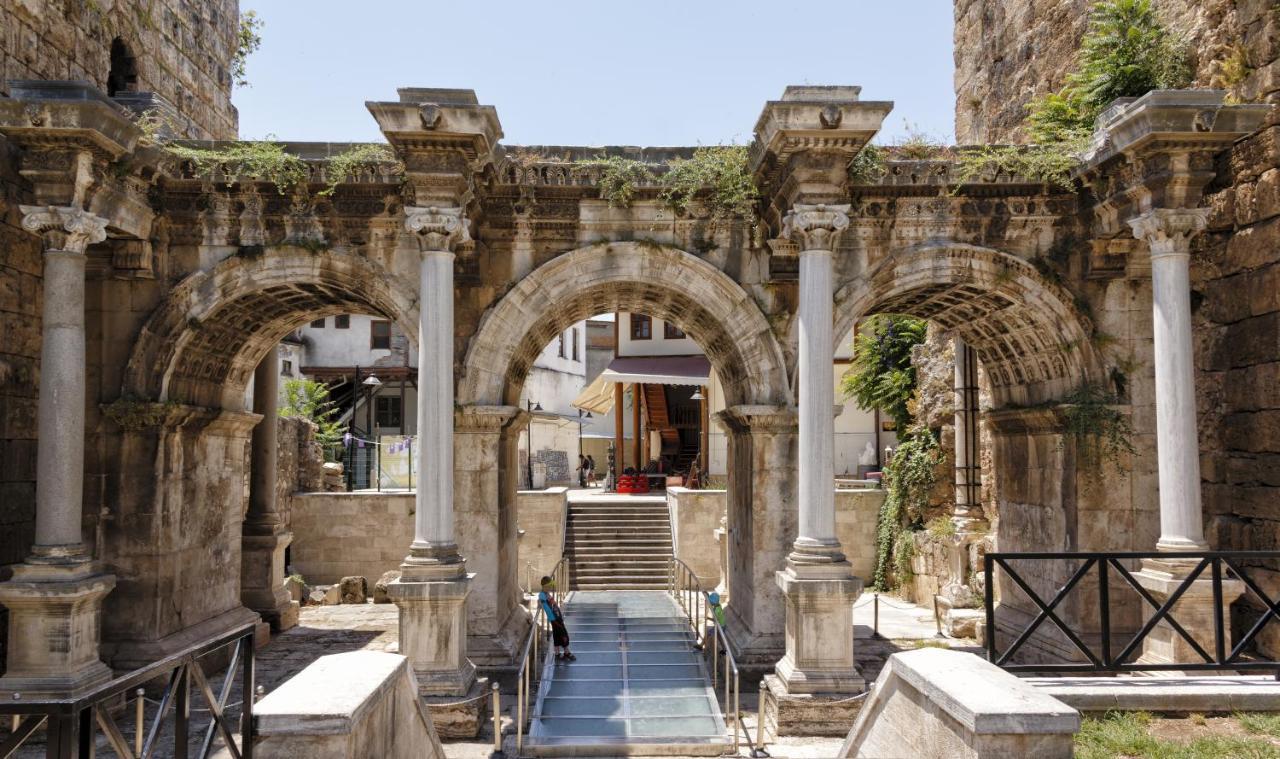 A Old Town Aparthotel Antalya Exterior photo